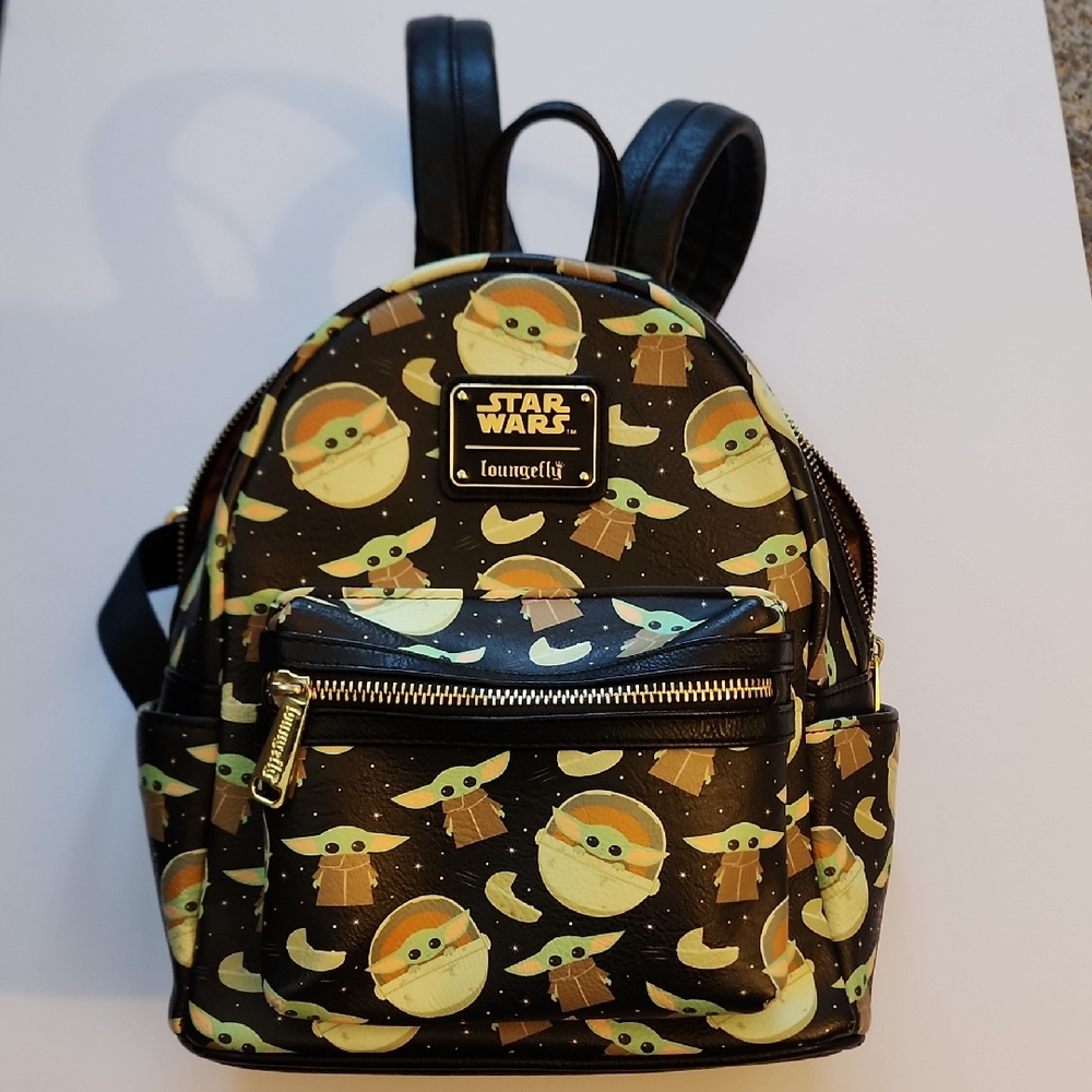 Loungefly Star Wars The Mandalorian Backpack. Grogu